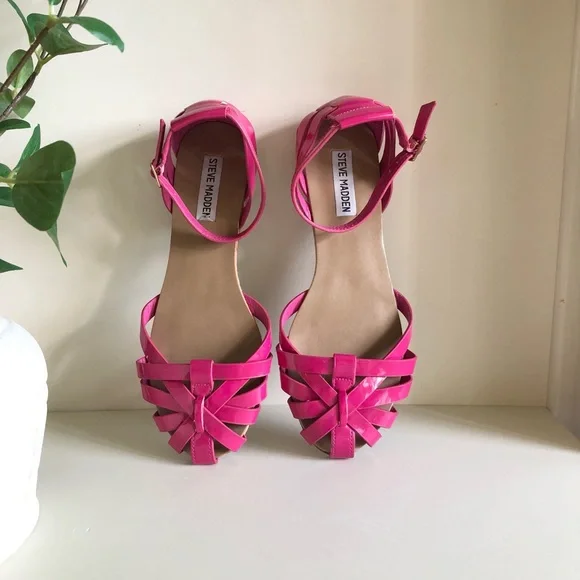 Hot Pink Steve Madden Sandals Flats with adjustable ankle strap Size 7 - Picture 6 of 14